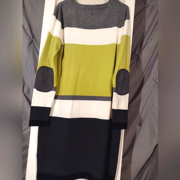 Sweater Dress - Picture 4 of 4